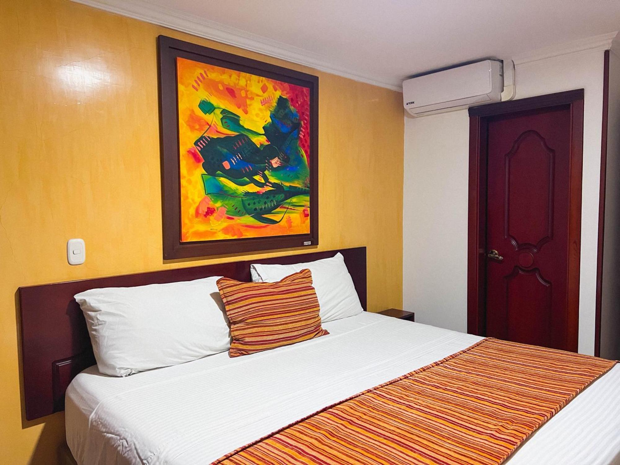 Hotel Luxor Pereira Eksteriør bilde