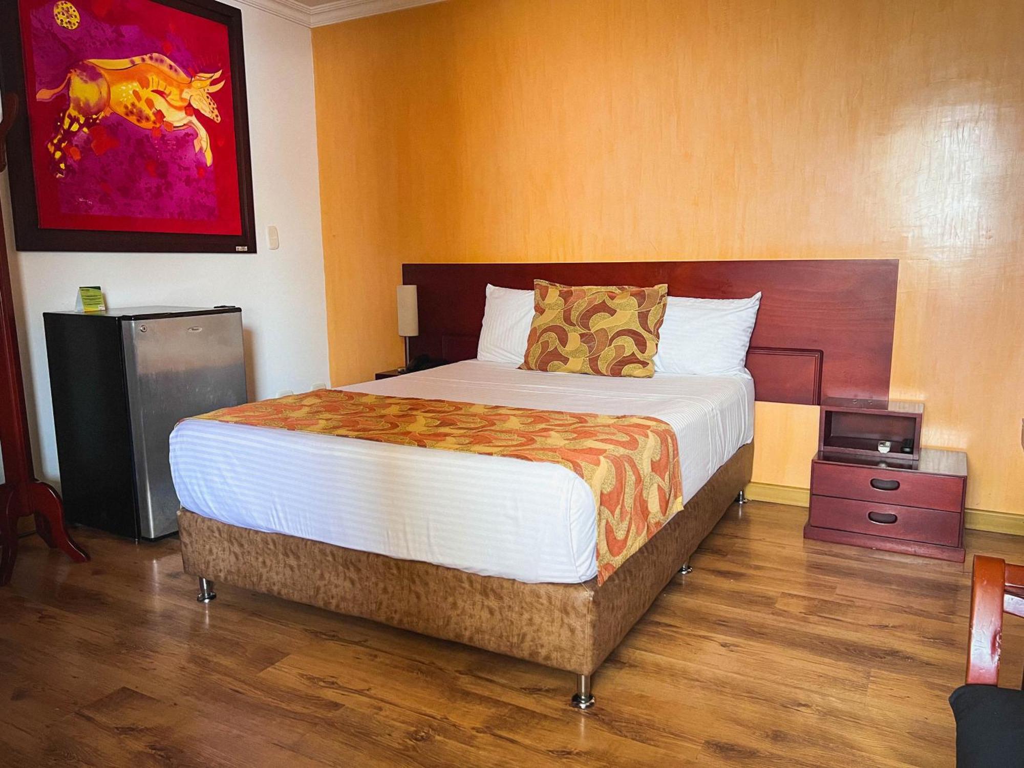Hotel Luxor Pereira Eksteriør bilde