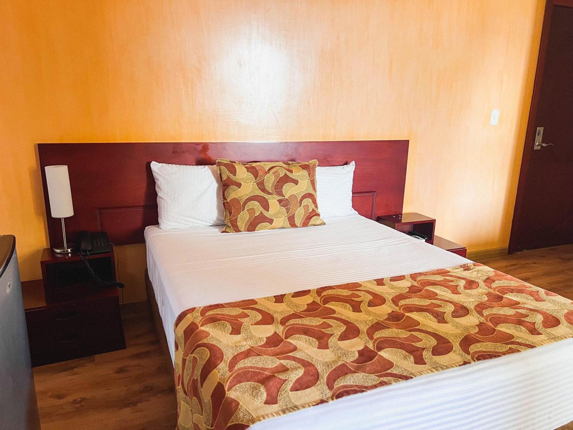 Hotel Luxor Pereira Eksteriør bilde