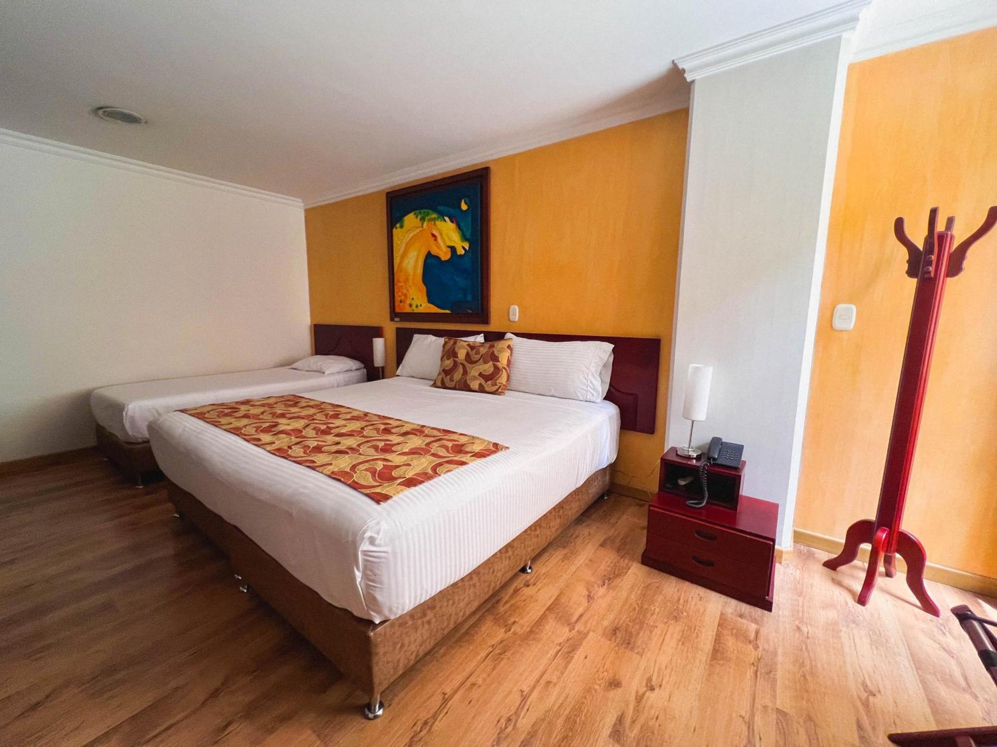 Hotel Luxor Pereira Eksteriør bilde